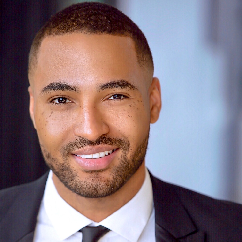 Meet your Posher, Dennis